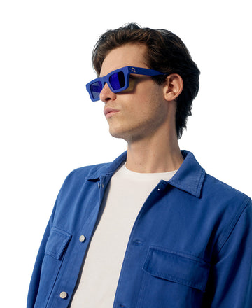 Etnia Barcelona® THE KENNEDY 3 SUN - Blue Sunglasses on Person