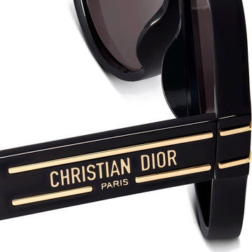 Dior® DiorSignature A1U D DSGTA1UXR 10A0 58 - Black Sunglasses